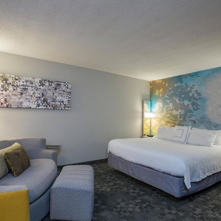 Courtyard Boston Raynham Hotell Eksteriør bilde