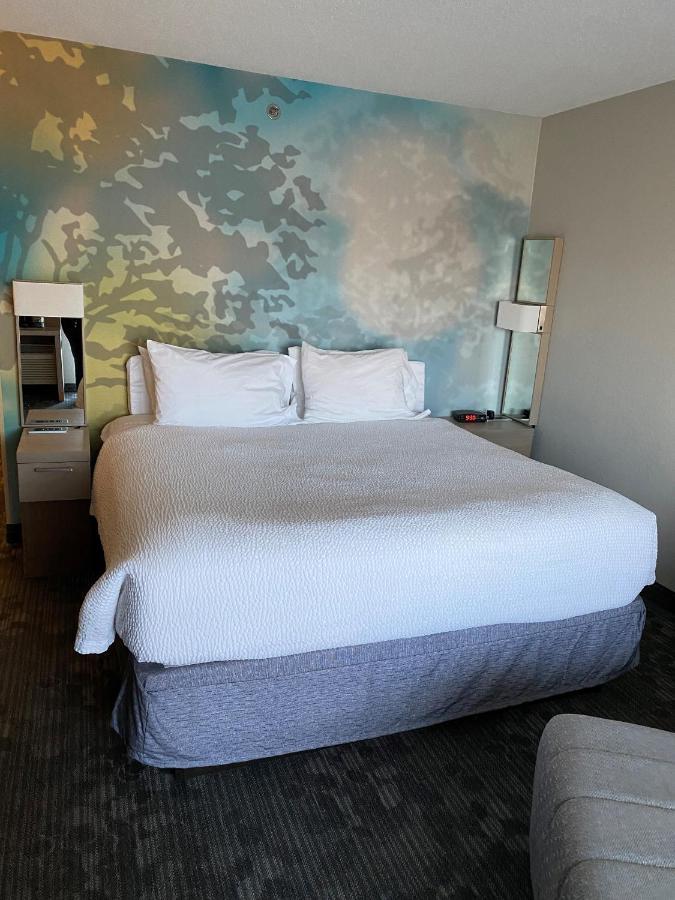 Courtyard Boston Raynham Hotell Eksteriør bilde