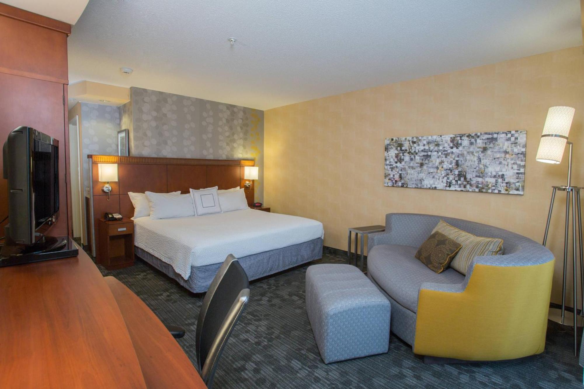 Courtyard Boston Raynham Hotell Eksteriør bilde