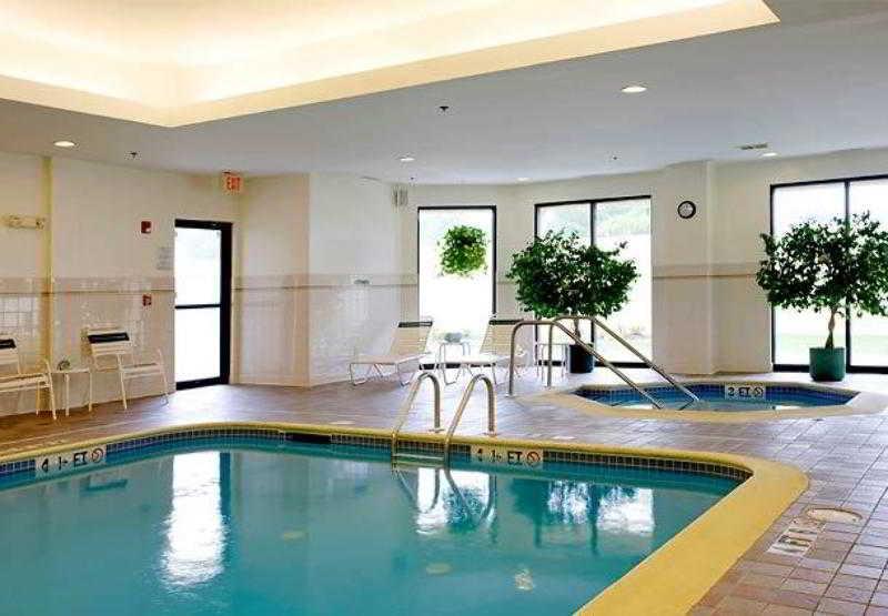 Courtyard Boston Raynham Hotell Eksteriør bilde